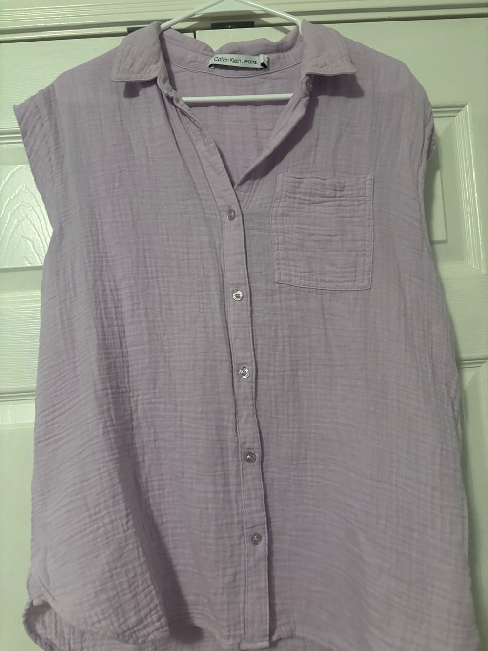 Calvin Klein Jeans Lavender Sleeveless Button-Front gauze triple cloth Top